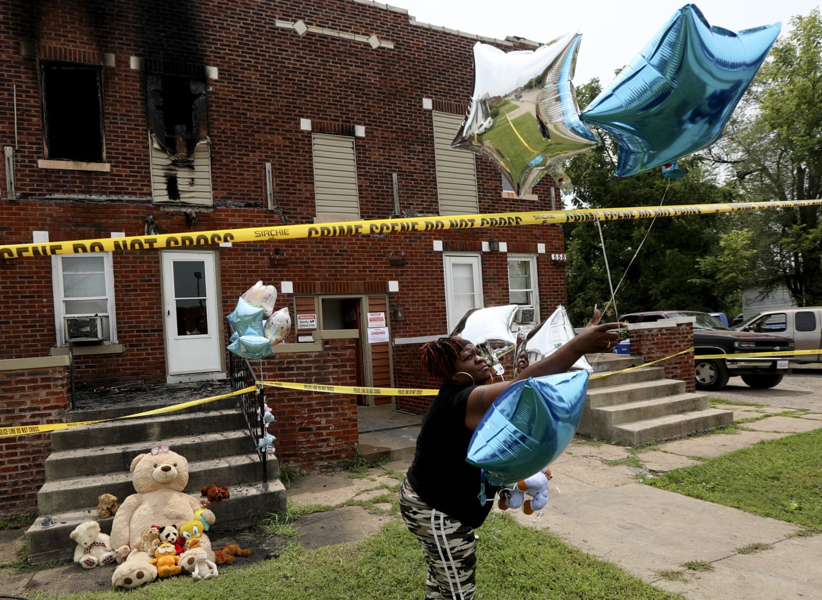 East St. Louis fire kills 5 children